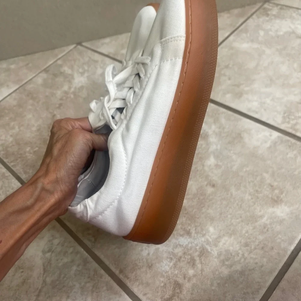 Jenni Kayne White Canvas Platform Sneakers Gum Sole Made in Portugal Size 38/8